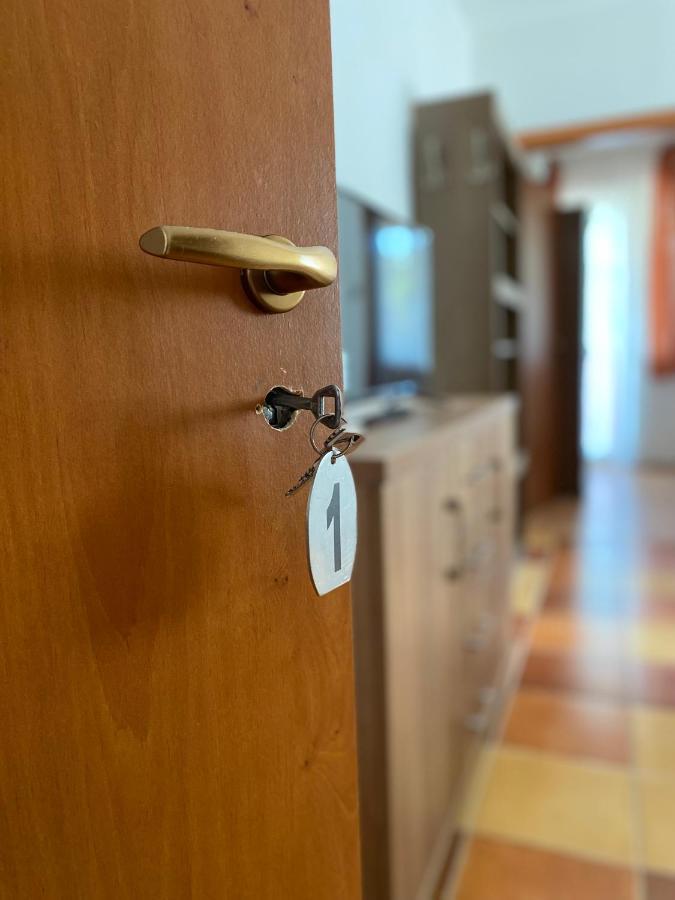 Ferienwohnung Gabi Lux Apartman Hajdúszoboszló Exterior foto