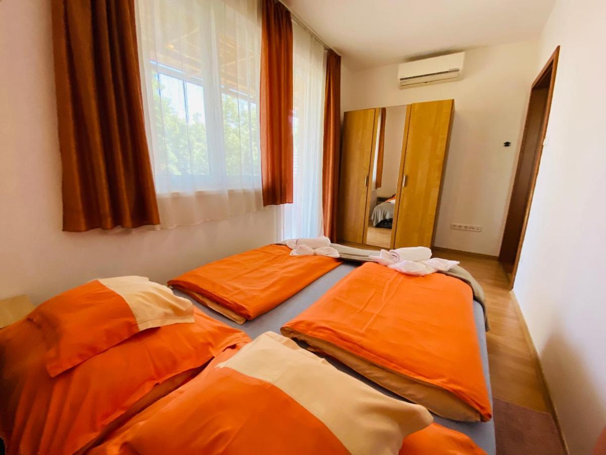 Ferienwohnung Gabi Lux Apartman Hajdúszoboszló Exterior foto